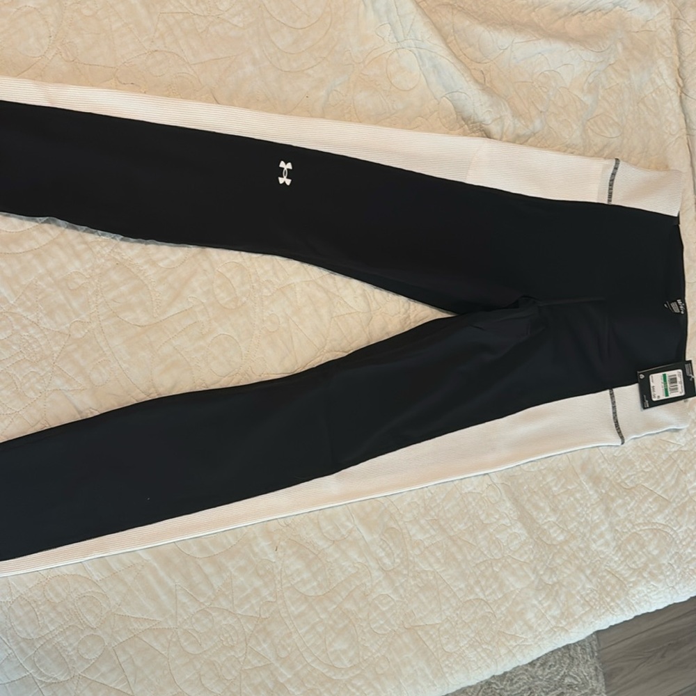 Under Armour compression leggings